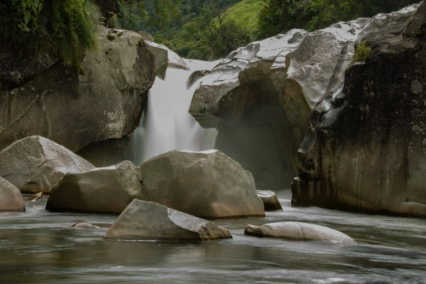 Cascada El Sombrero y San Andrés
